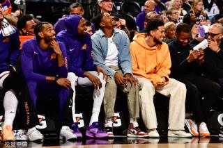 与此同时 与此同时